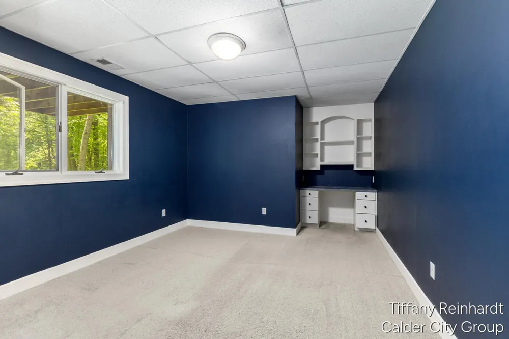2760 Tyler Trail SE Lowell, MI 49331