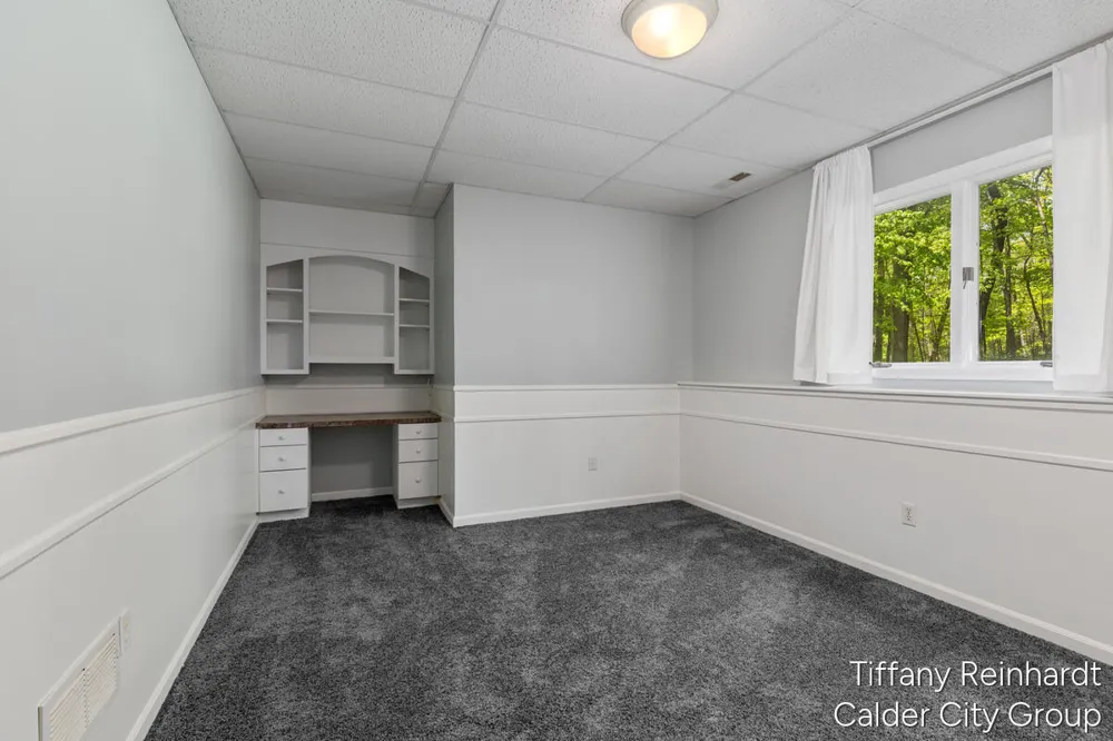 2760 Tyler Trail SE Lowell, MI 49331