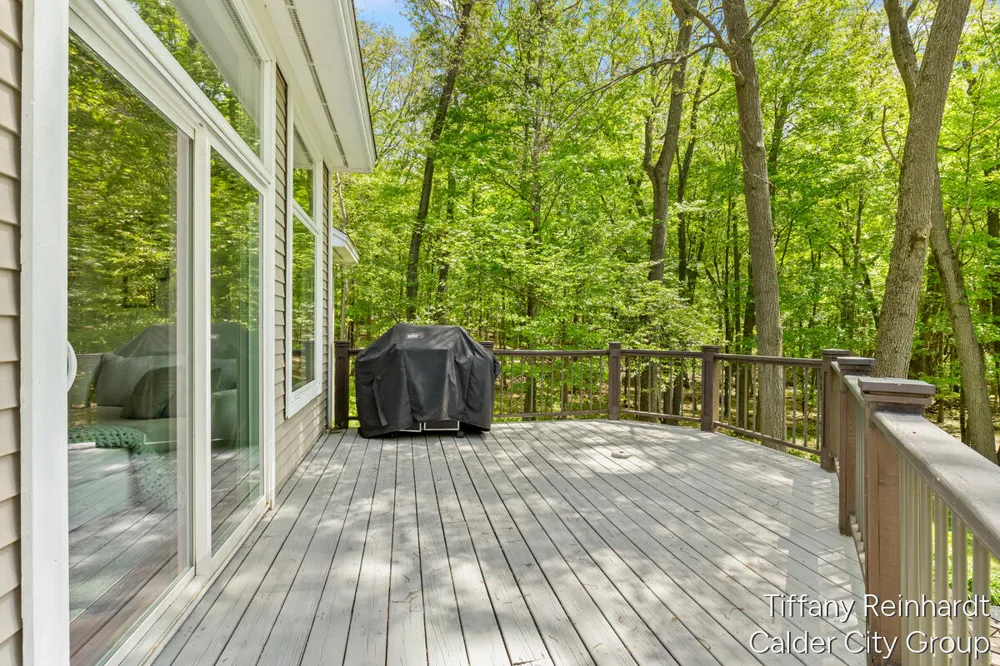 2760 Tyler Trail SE Lowell, MI 49331