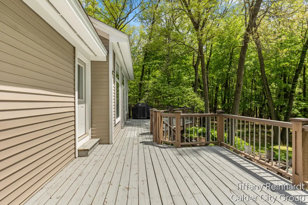 2760 Tyler Trail SE Lowell, MI 49331