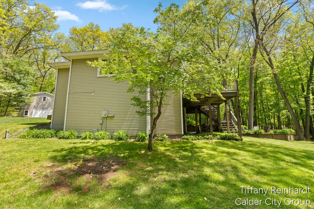 2760 Tyler Trail SE Lowell, MI 49331