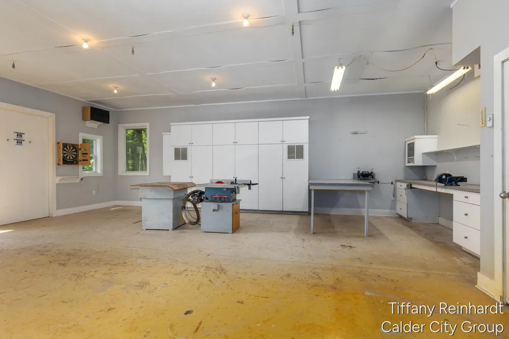 2760 Tyler Trail SE Lowell, MI 49331