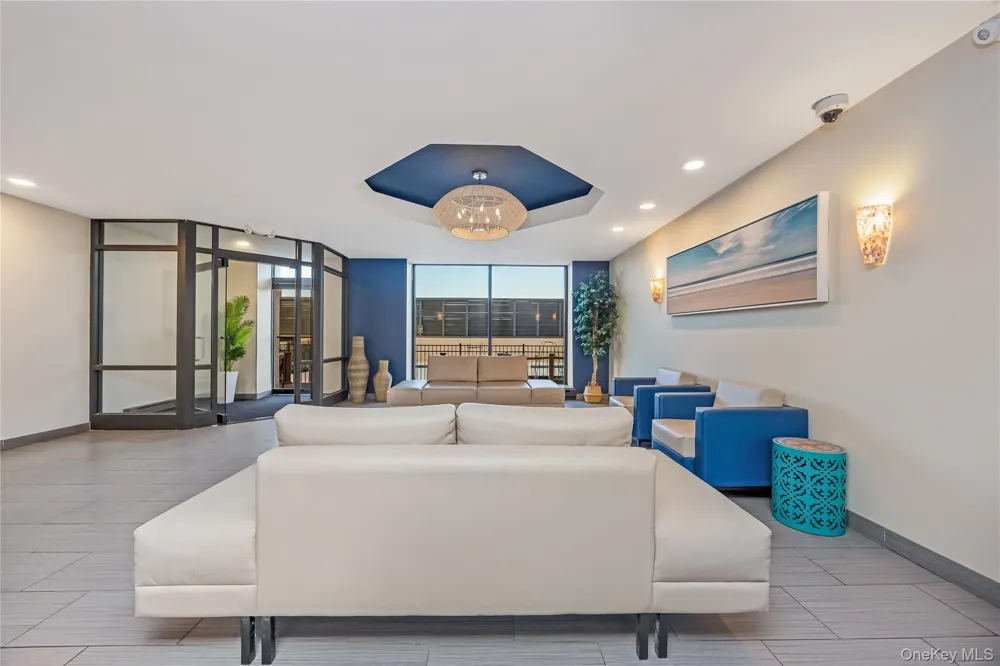 100 W Broadway #2DD Long Beach, NY 11561