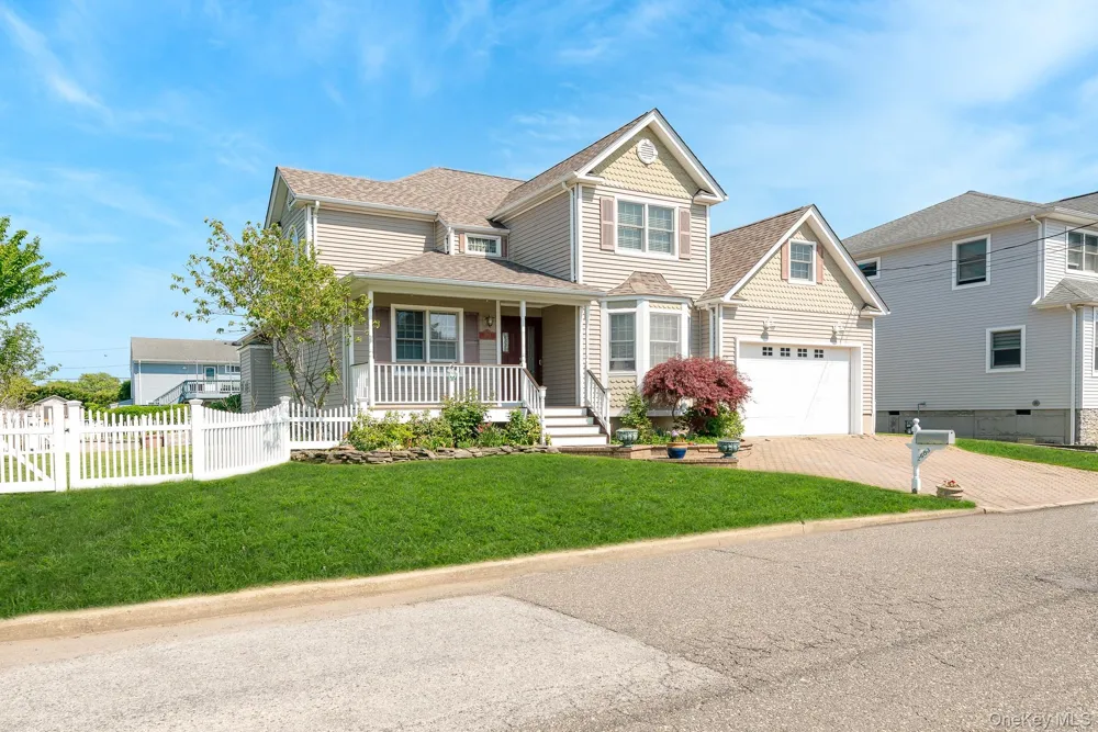 2683 Peconic Avenue Seaford, NY 11783