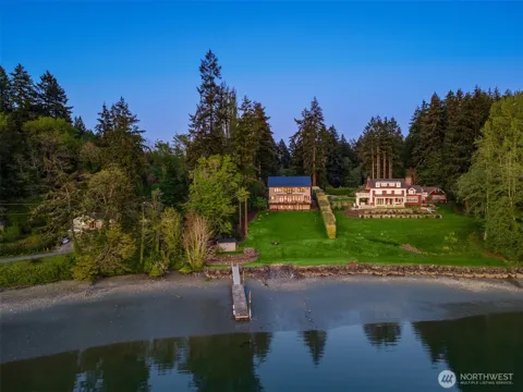 6783 NE Bergman Road