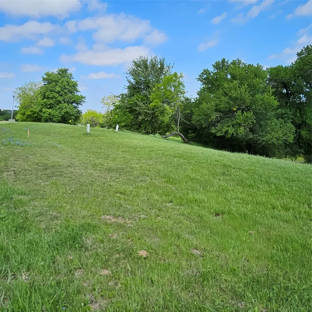 3028 Koscher Drive Grand Prairie, TX 75104
