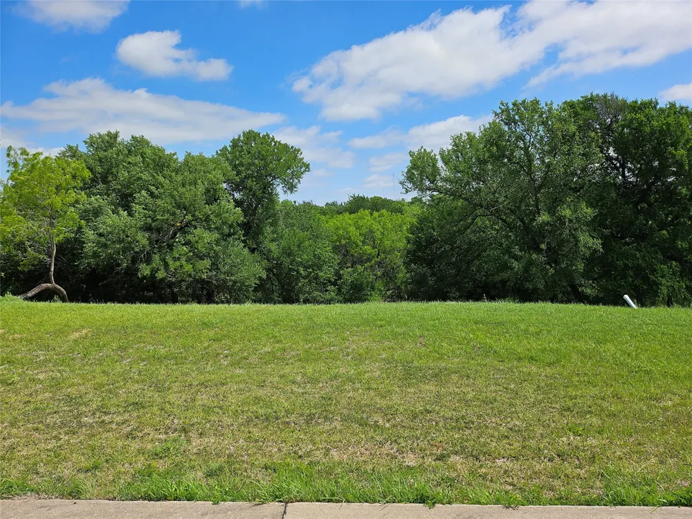 3028 Koscher Drive Grand Prairie, TX 75104