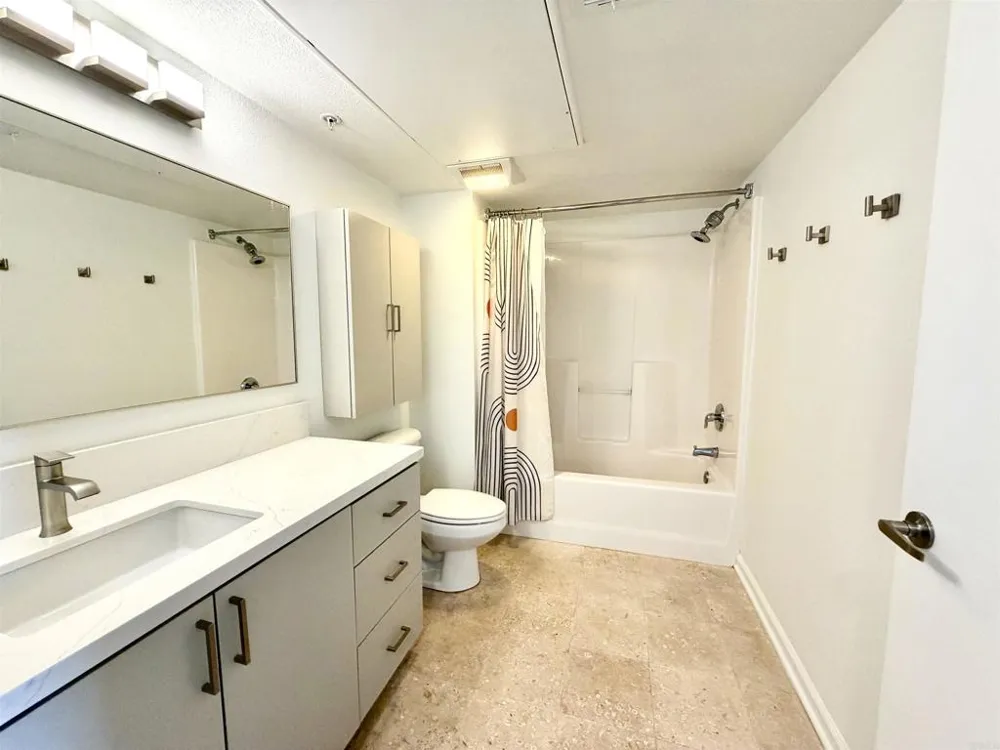 687 S Coast Highway 101 #308 Encinitas, CA 92024