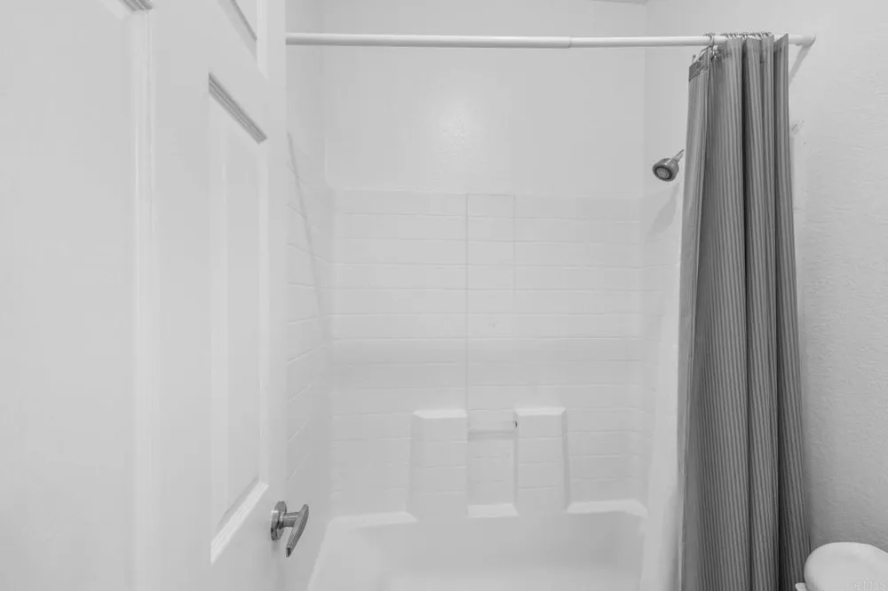 971 Somerset Ct. #F Chula Vista, CA 91915