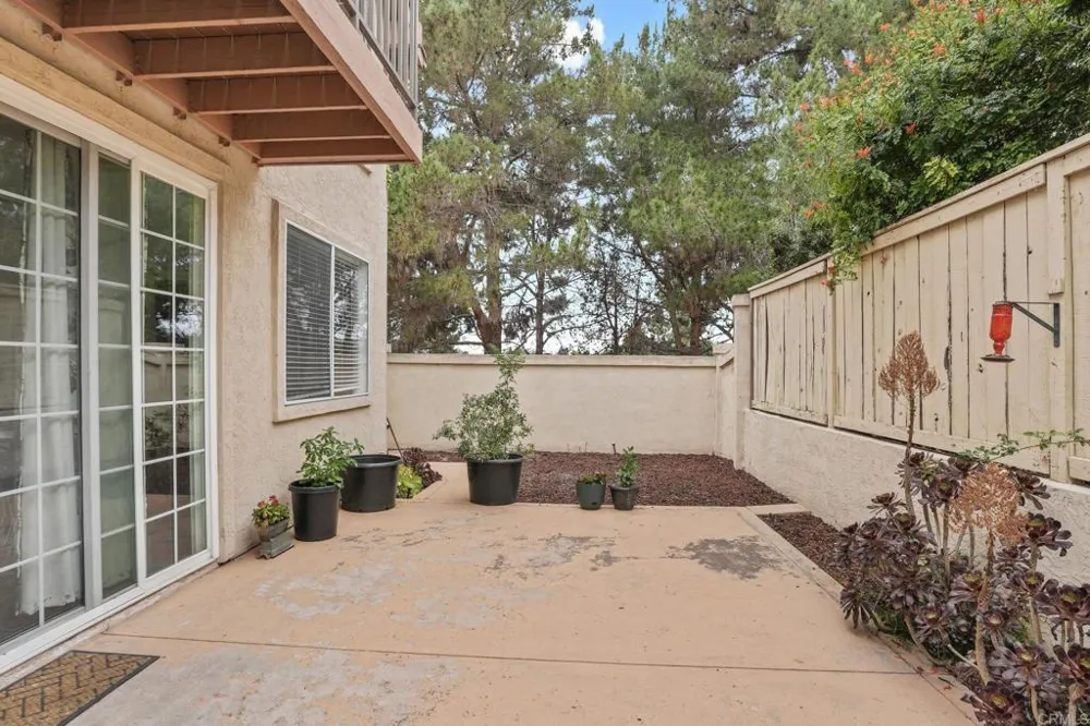 971 Somerset Ct. #F Chula Vista, CA 91915