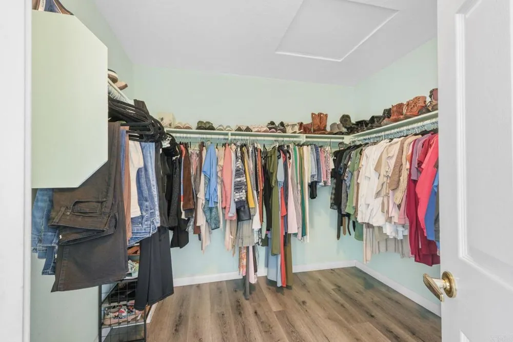 971 Somerset Ct. #F Chula Vista, CA 91915
