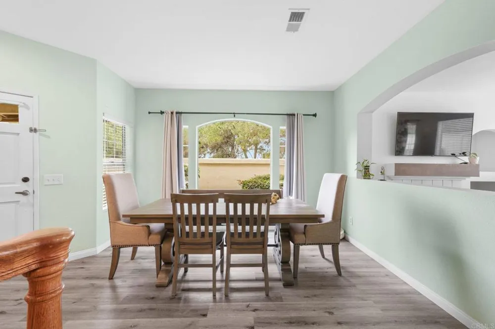 971 Somerset Ct. #F Chula Vista, CA 91915