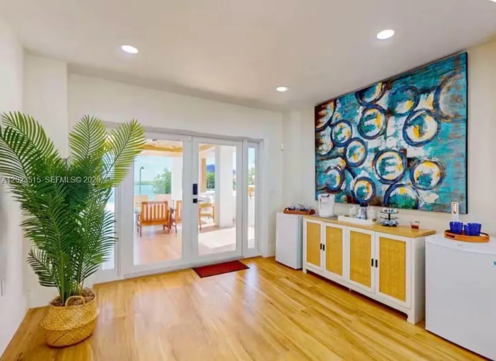 128 La Paloma Rd Key Largo, FL 33037