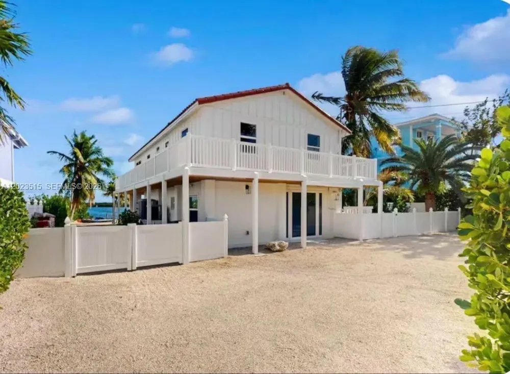 128 La Paloma Rd Key Largo, FL 33037