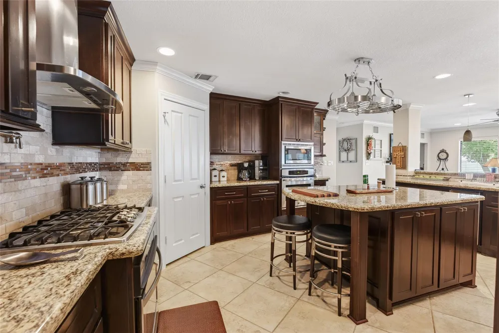 495 Wildwood Drive Onalaska, TX 77360