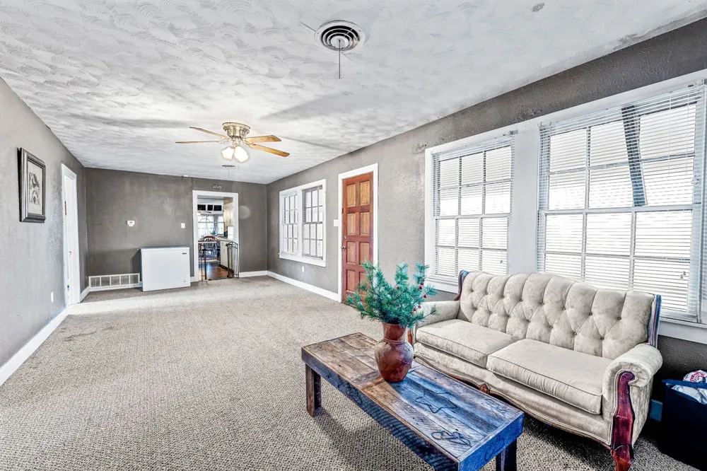 7450 E Highway 6 #3 De Leon, TX 76444