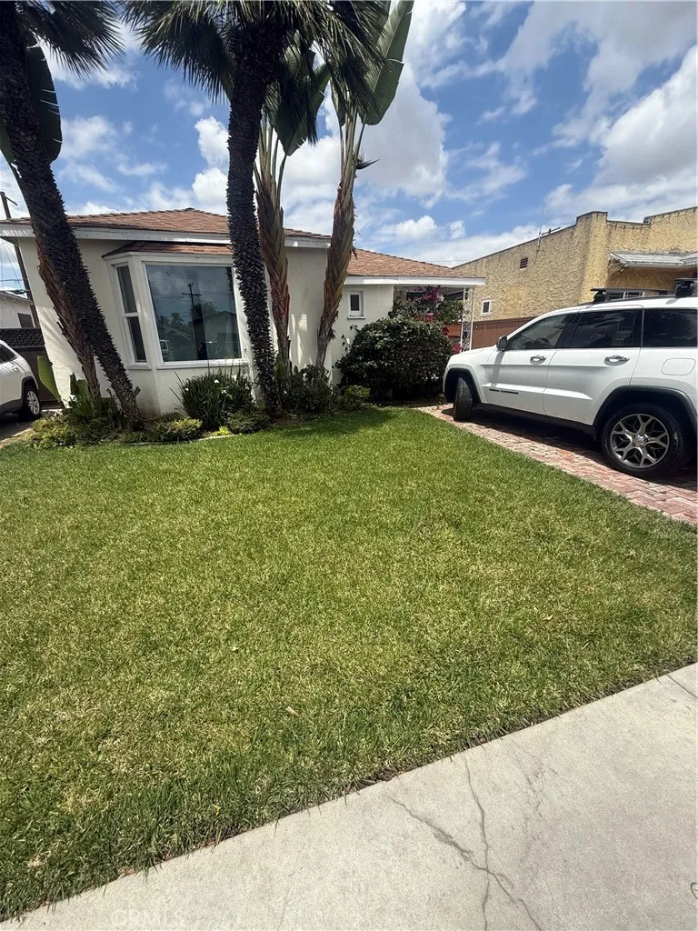 2647 Kansas South Gate, CA 90280