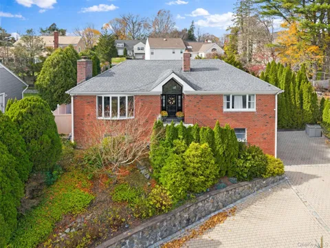 6 Hunting Ridge Road