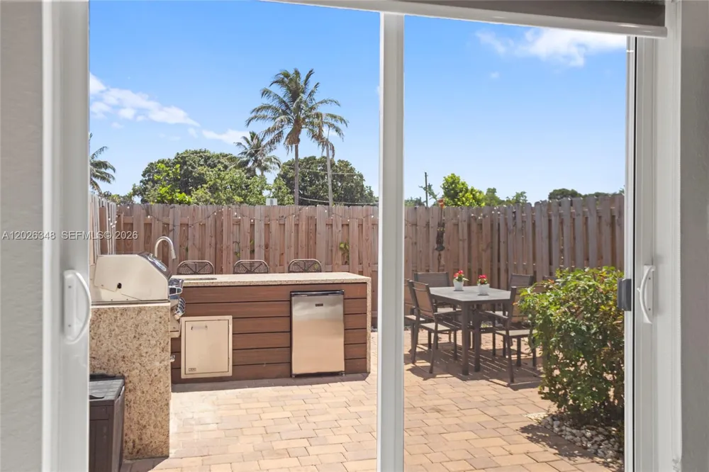 12317 NW 23rd Ct Miami, FL 33167