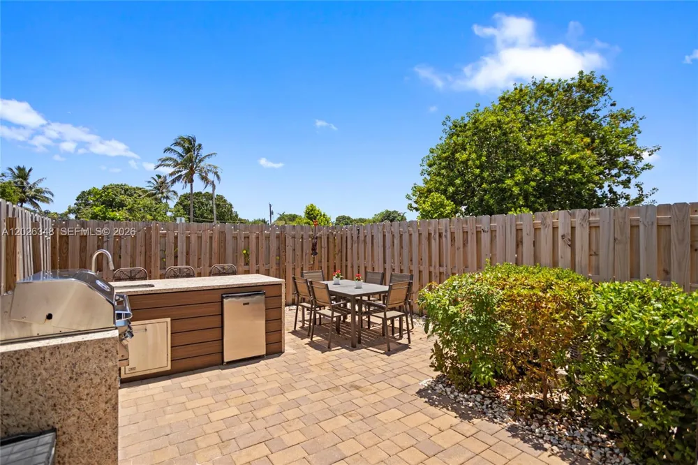 12317 NW 23rd Ct Miami, FL 33167