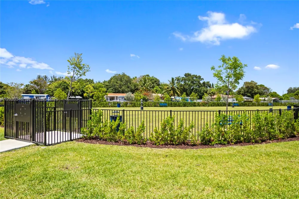 12317 NW 23rd Ct Miami, FL 33167
