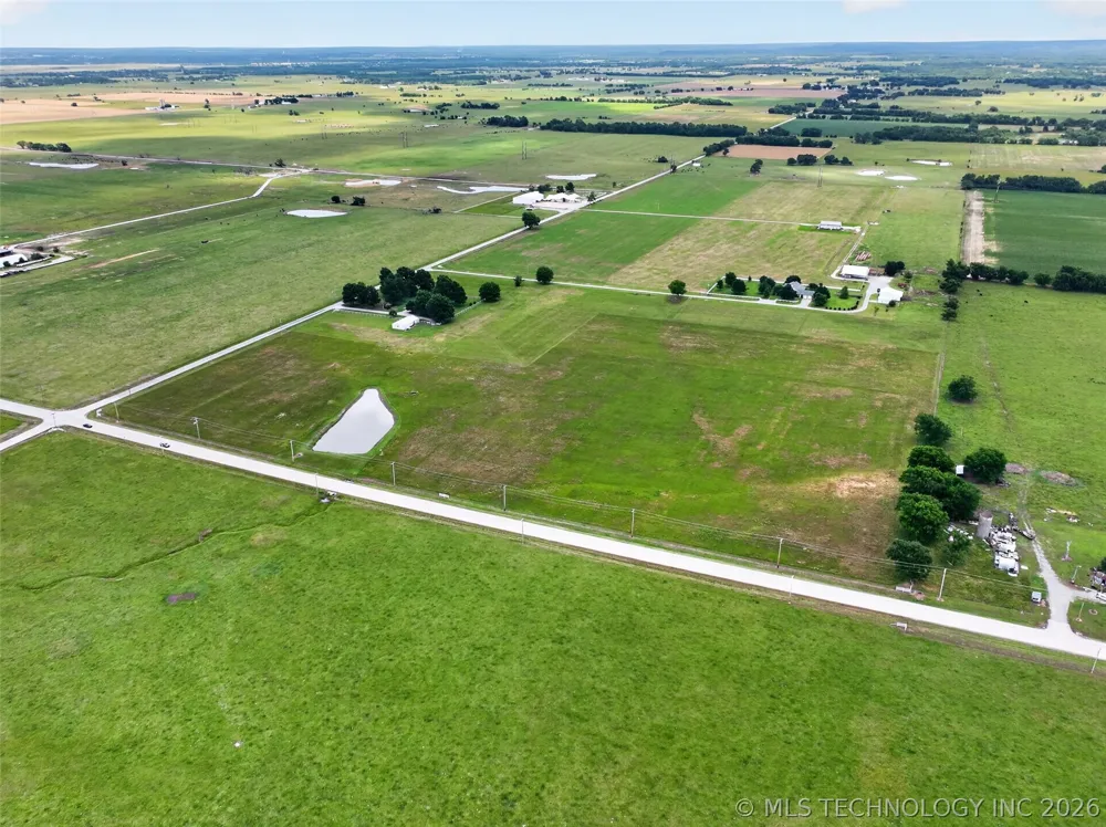 4350 ROAD Pryor, OK 74361