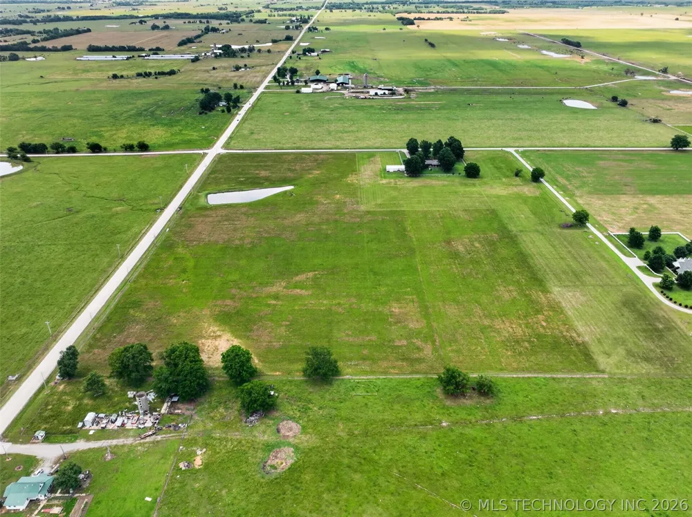 4350 ROAD Pryor, OK 74361