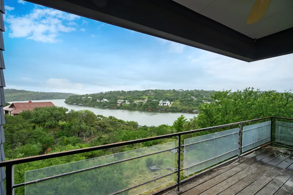 401 Crestview Drive Marble Falls, TX 78654