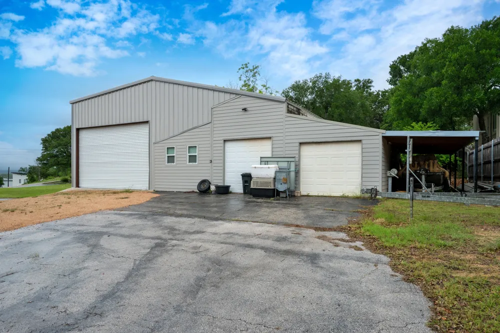 401 Crestview Drive Marble Falls, TX 78654