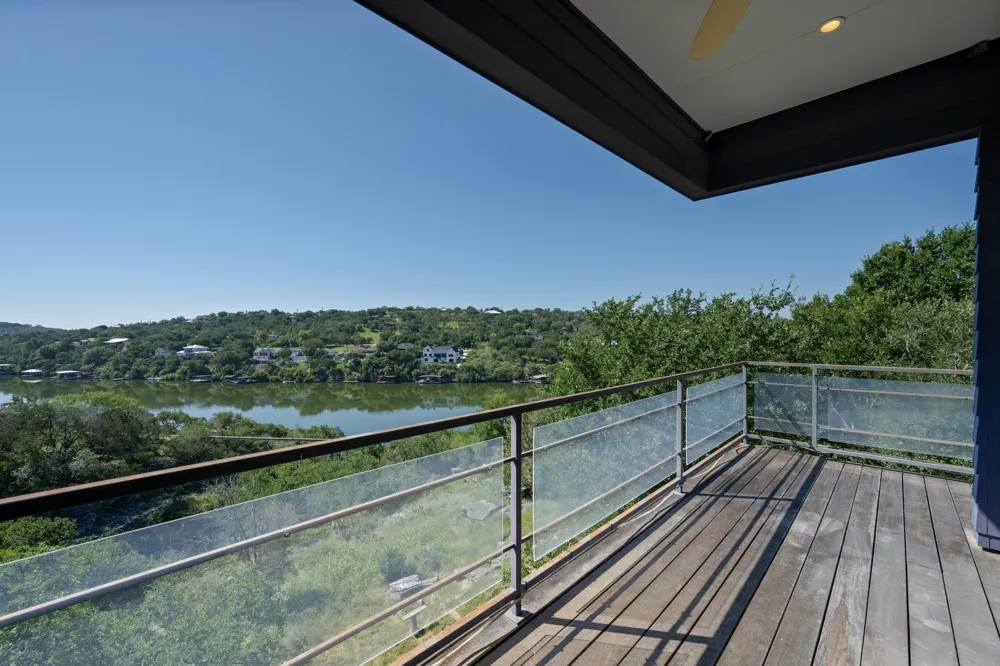 401 Crestview Drive Marble Falls, TX 78654
