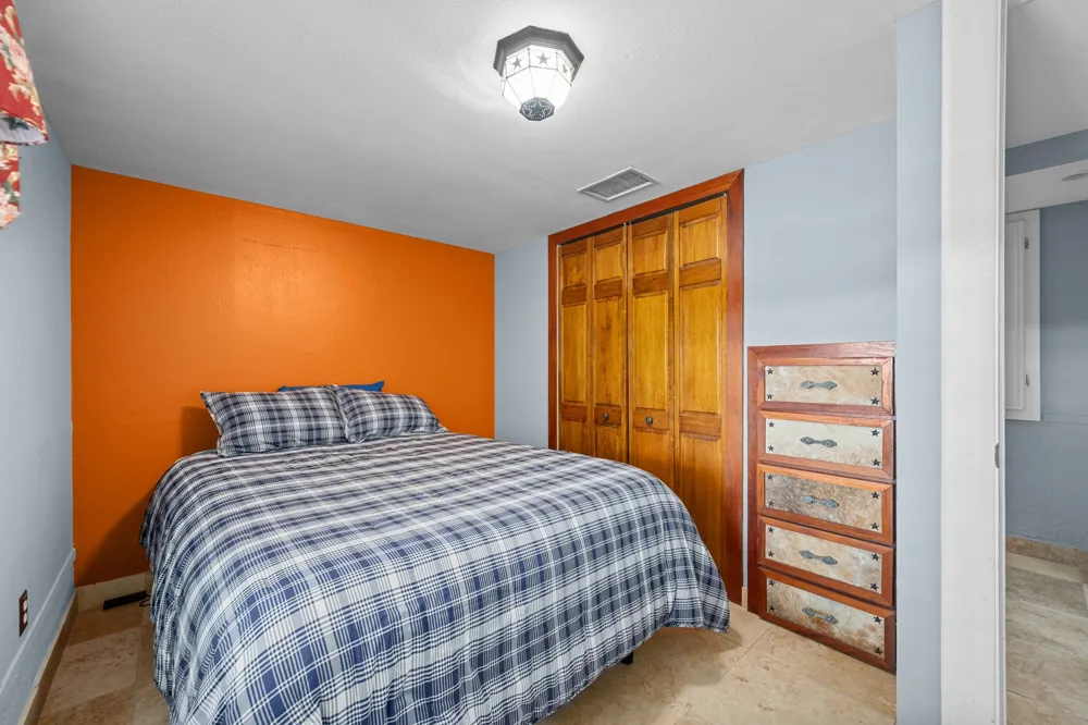 401 Crestview Drive Marble Falls, TX 78654