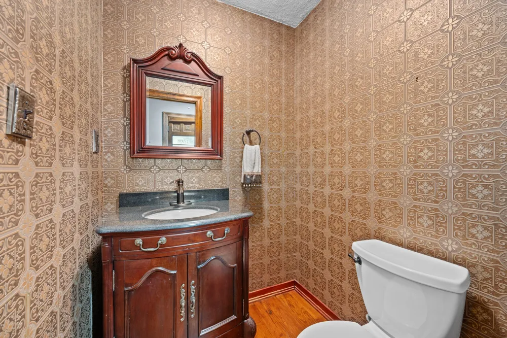 401 Crestview Drive Marble Falls, TX 78654