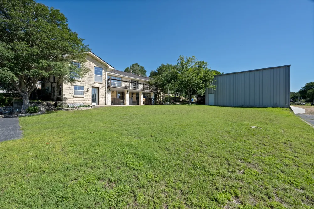 401 Crestview Drive Marble Falls, TX 78654