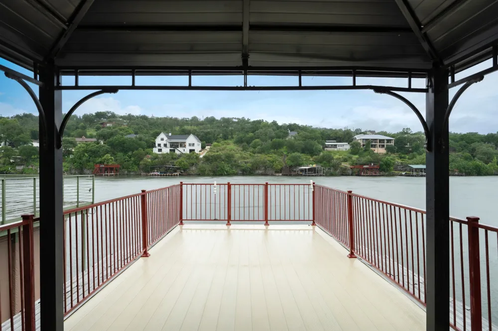 401 Crestview Drive Marble Falls, TX 78654