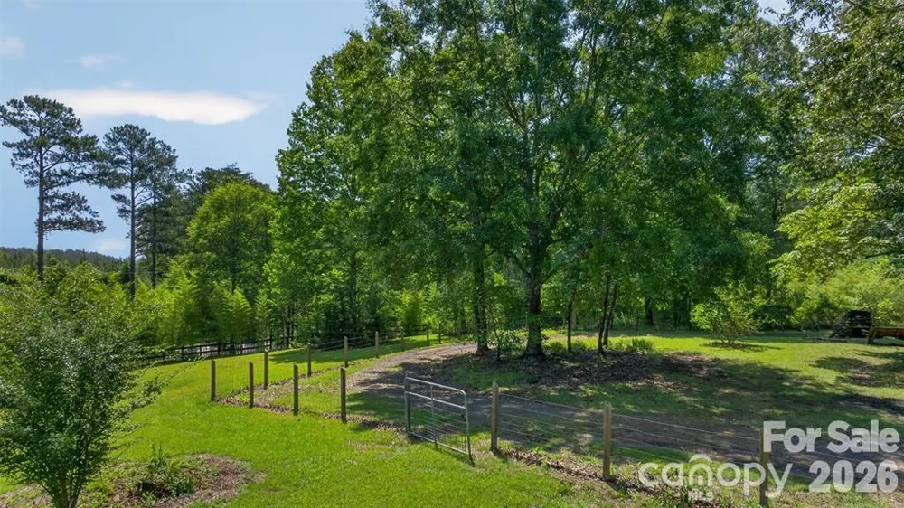 66 Misery Ridge Trail Mill Spring, NC 28756