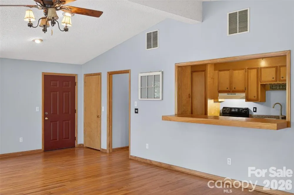 66 Misery Ridge Trail Mill Spring, NC 28756