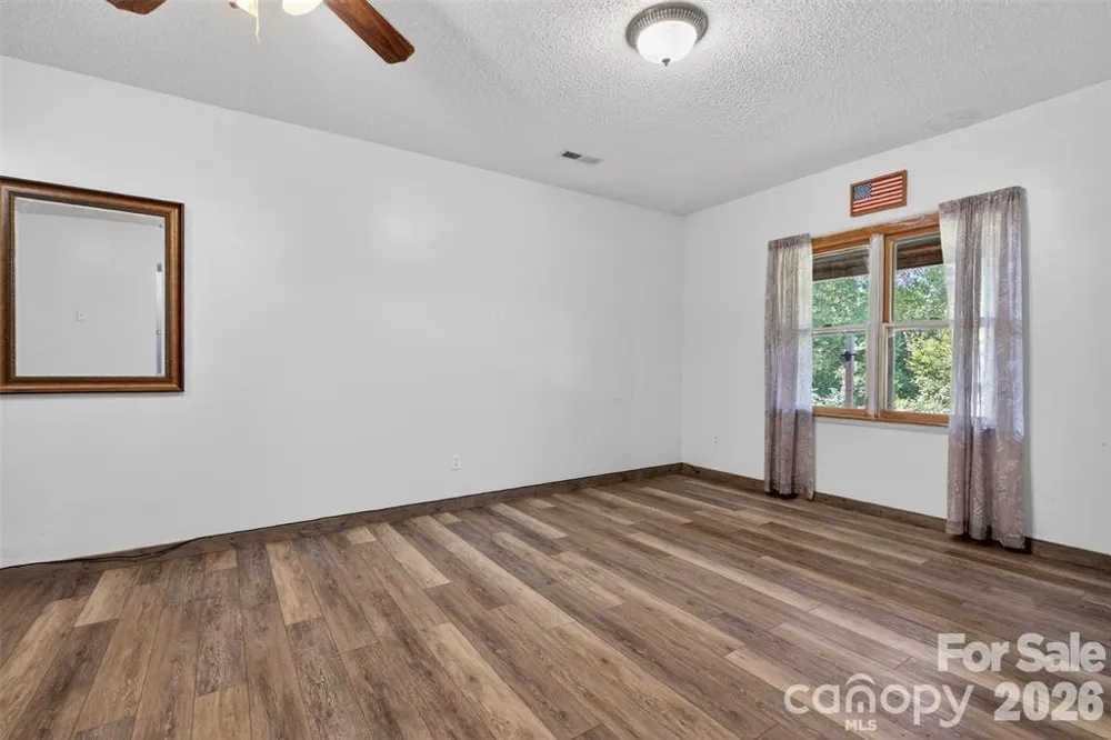 66 Misery Ridge Trail Mill Spring, NC 28756