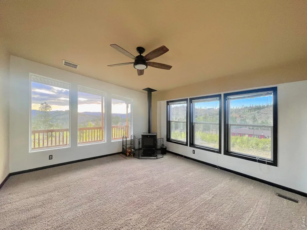 892 Stratton Park Road Bellvue, CO 80512
