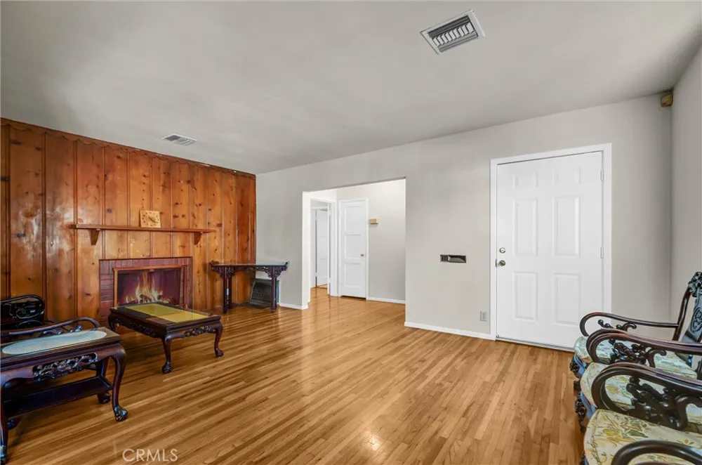 1404 Violeta Alhambra, CA 91801