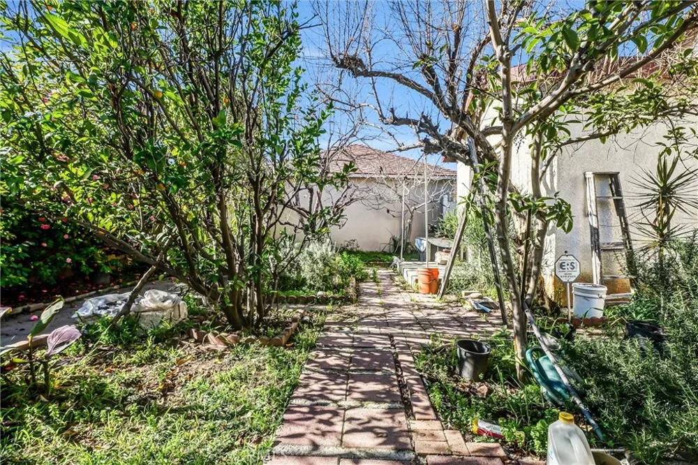 1404 Violeta Alhambra, CA 91801