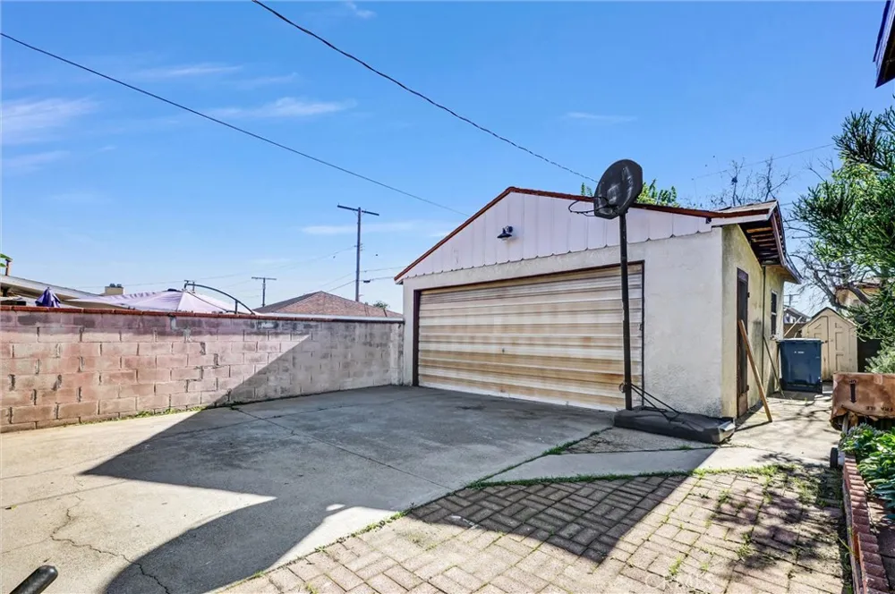 1404 Violeta Alhambra, CA 91801