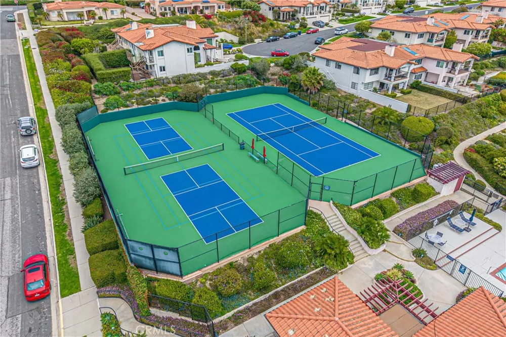 6527 Beachview Drive Rancho Palos Verdes, CA 90275