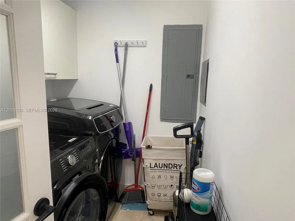 3101 S Ocean Dr #1707 Hollywood, FL 33019