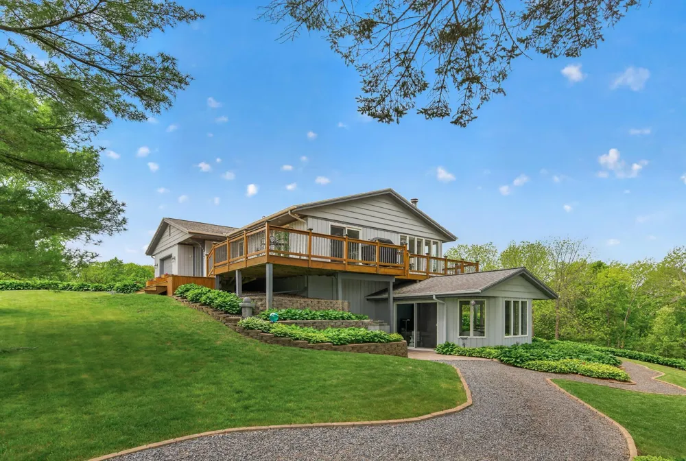 3251 W 173rd Street Jordan, MN 55352