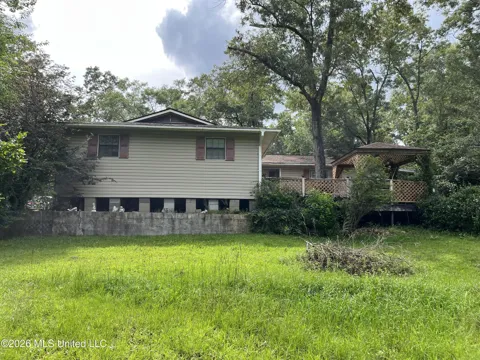 405 Old Highway 49