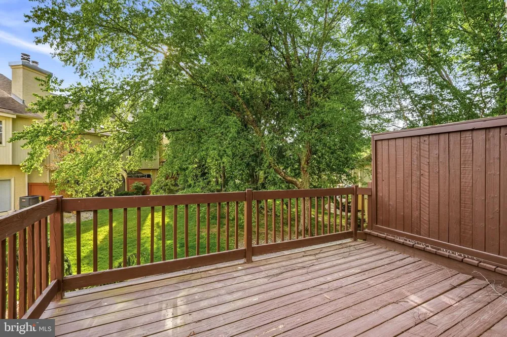 1606 CHANTICLEER Cherry Hill, NJ 08003