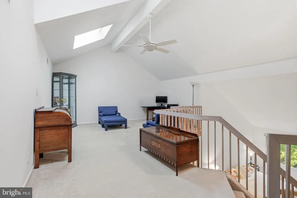 1606 CHANTICLEER Cherry Hill, NJ 08003