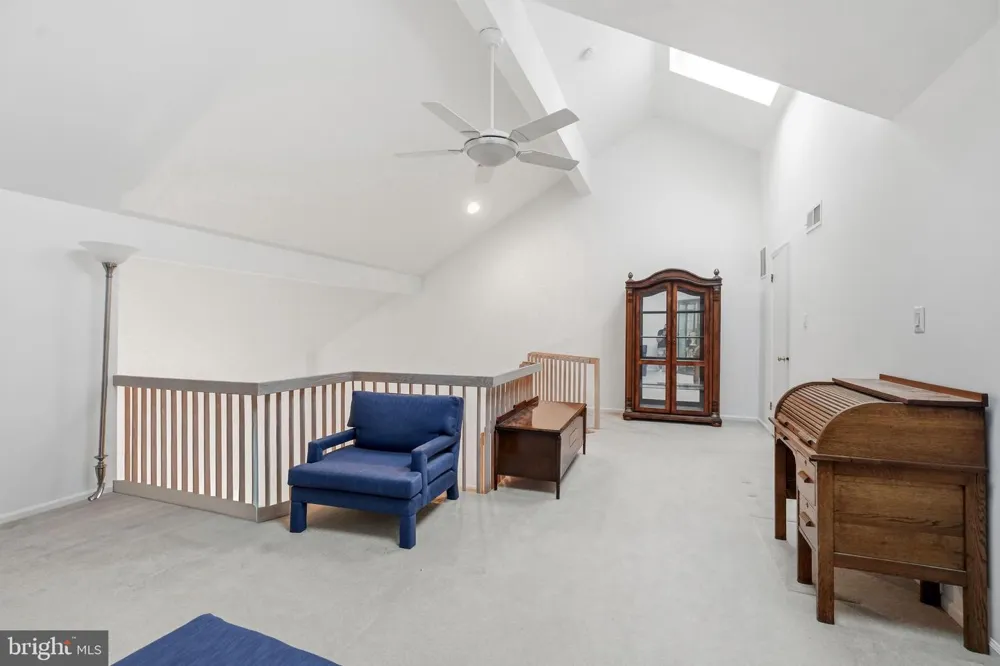 1606 CHANTICLEER Cherry Hill, NJ 08003