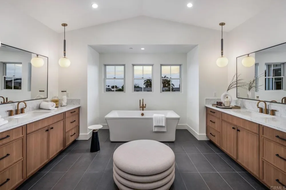 828 Conestoga Ct Encinitas, CA 92024