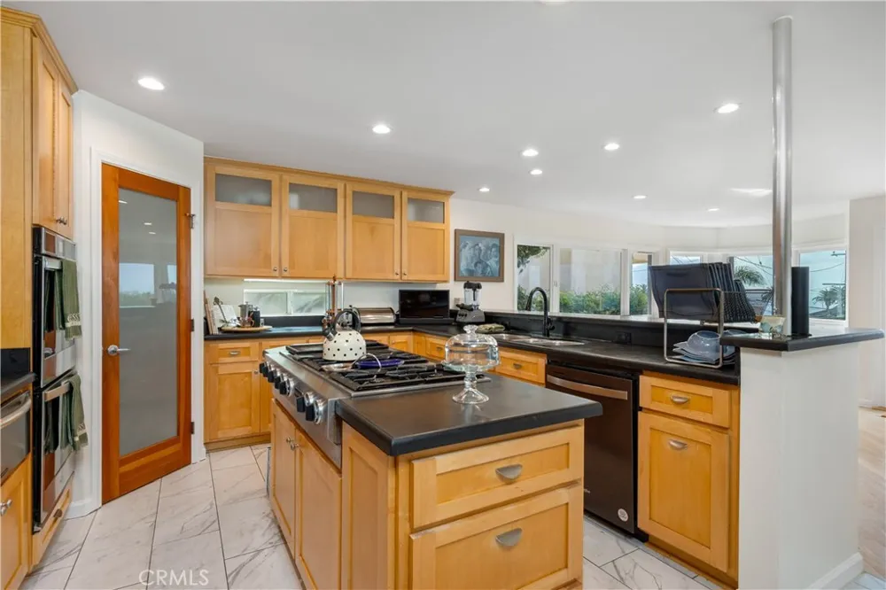 1468 W 37th San Pedro, CA 90731